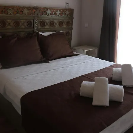 Rikas Hotel