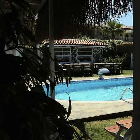 Rıkas Alaçati Otel *